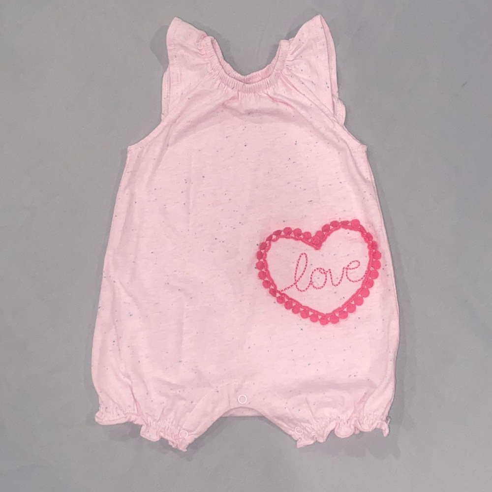 René Rofé Baby 6-9 months 1 piece Outfit Love inside a Heart Adorable